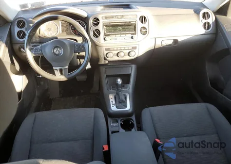 2013 Volkswagen Tiguan S из США, поврежденный, VIN WVGAV3AXXDW111947